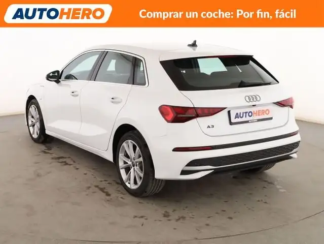Audi A3 view 4