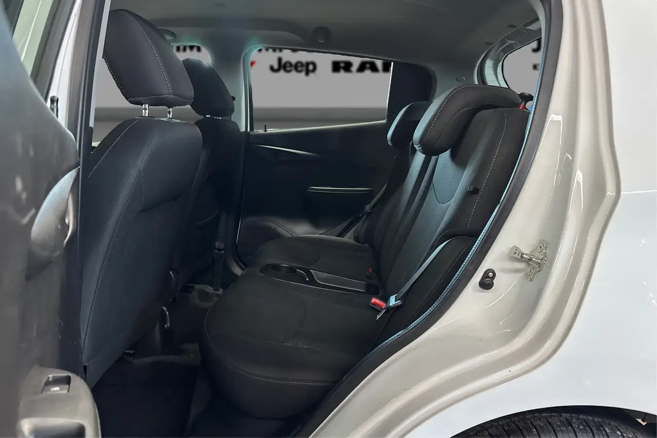 Chevrolet Spark снимка Chevrolet Spark