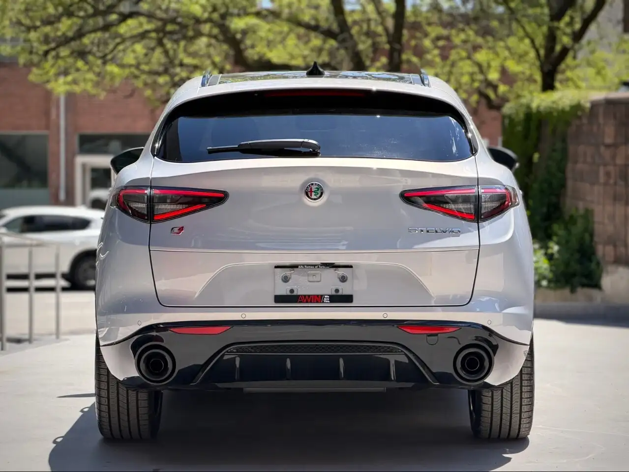Alfa Romeo Stelvio снимка Alfa Romeo Stelvio