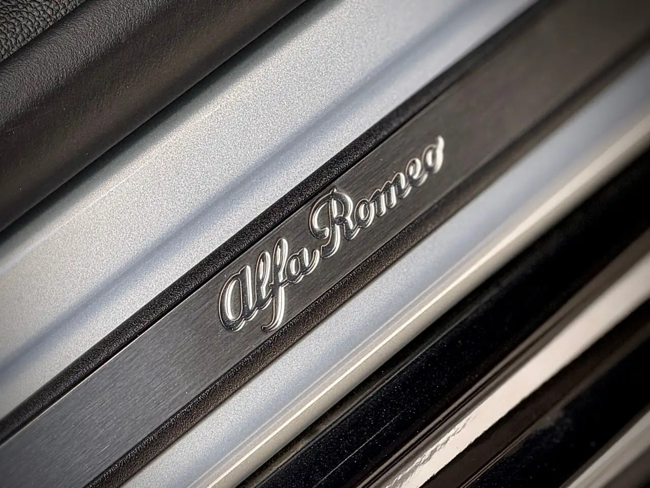 Alfa Romeo Stelvio снимка Alfa Romeo Stelvio
