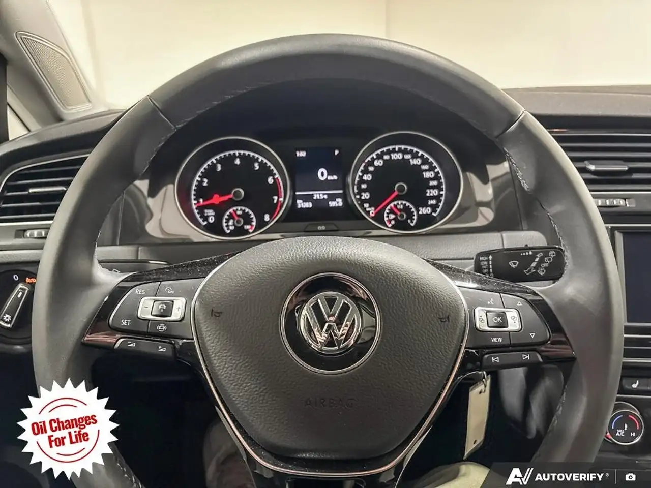 Volkswagen Golf снимка Volkswagen Golf