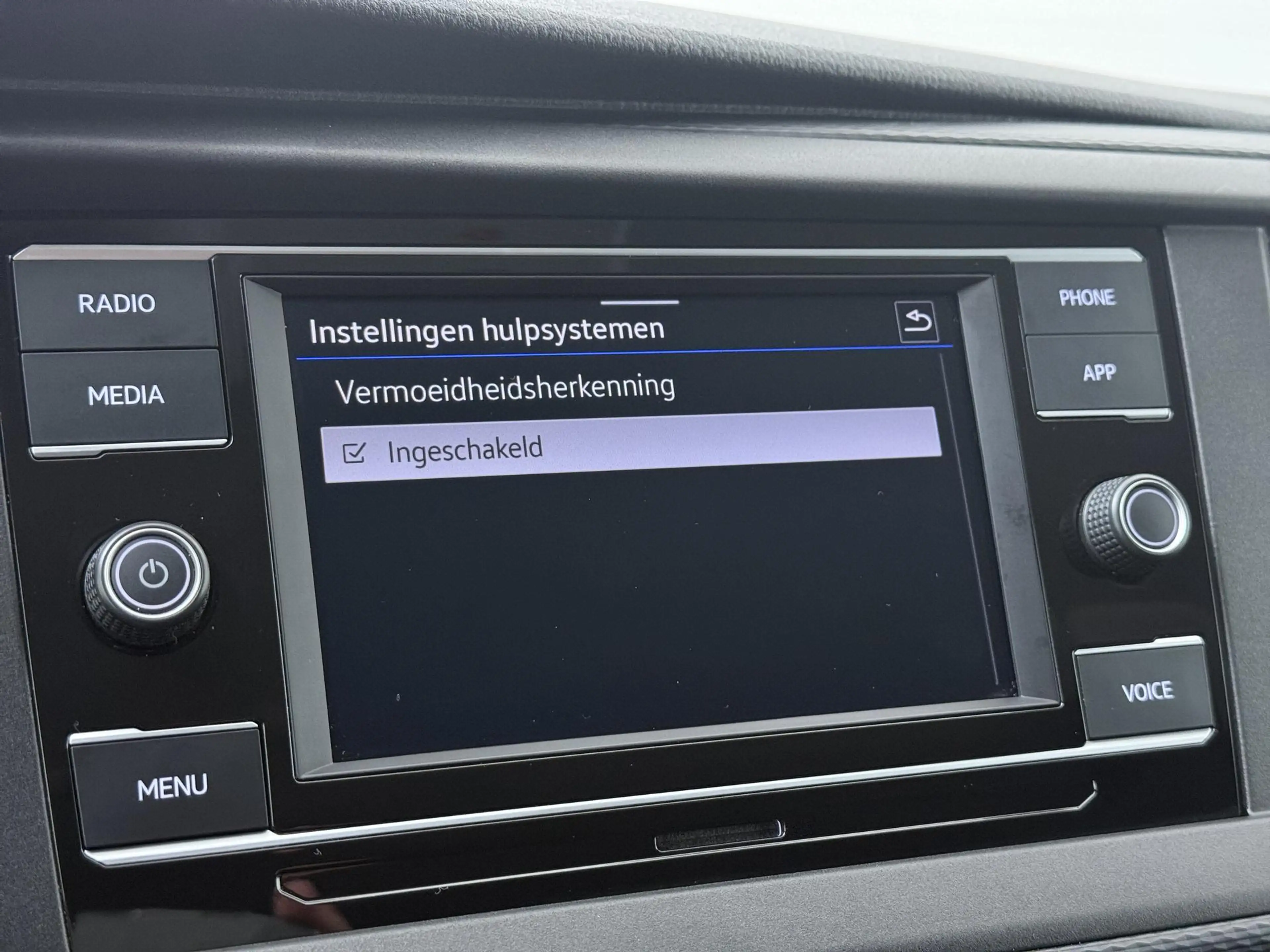 Volkswagen T6.1 Transporter Bedrijfswagens 2.0 TDI L1H1 26 | Schade!! | Parkee — photo 11