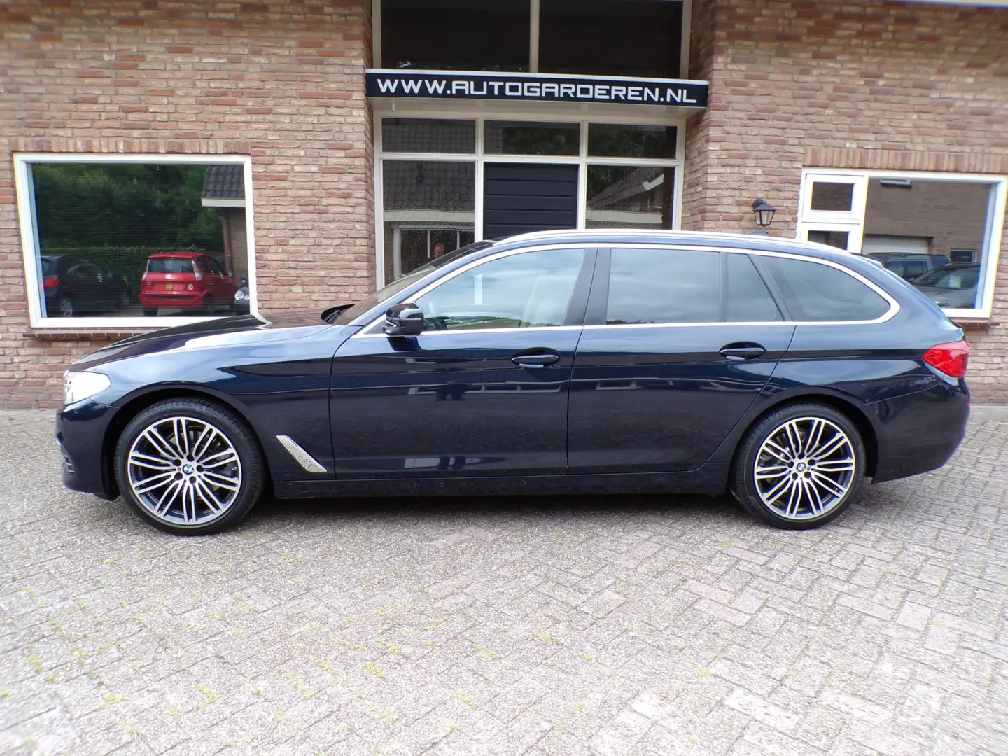 BMW 520 5-serie Touring 520i High Executive Edition Incl B Blue - 2