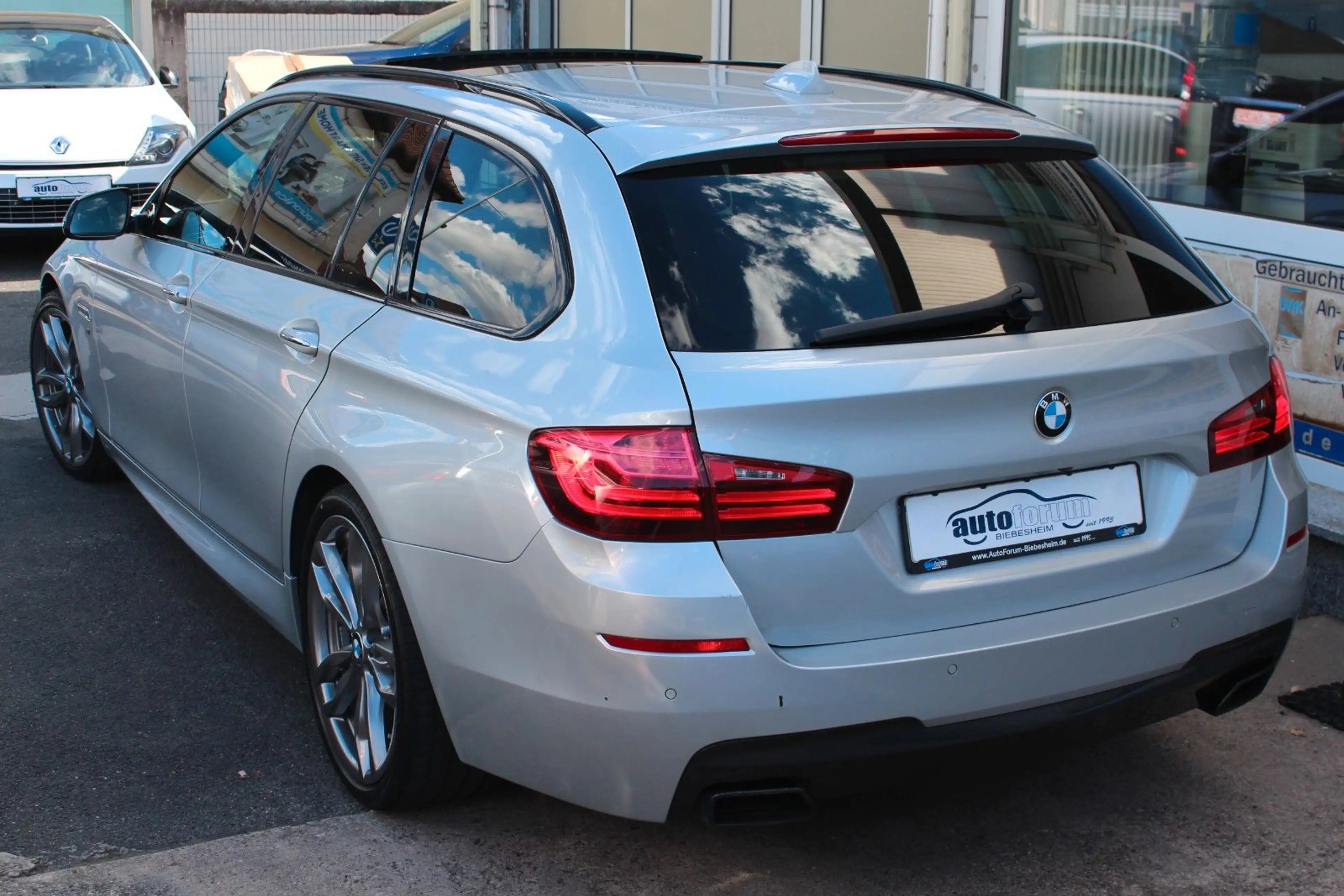 BMW 550 d T xDrive LED*Panorama*Standh.*HuD*H&K*ACC — photo 6