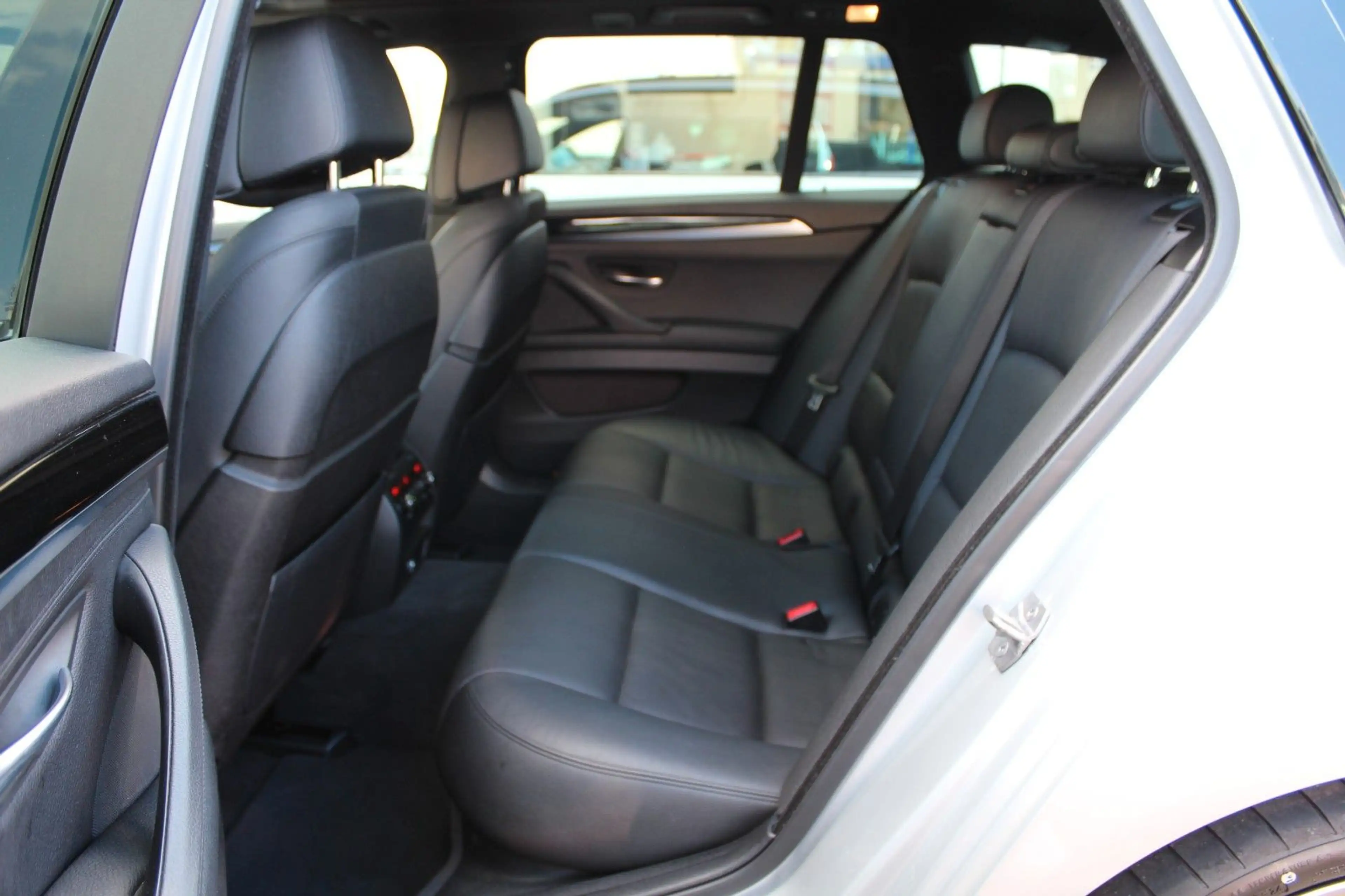 BMW 550 d T xDrive LED*Panorama*Standh.*HuD*H&K*ACC — photo 9