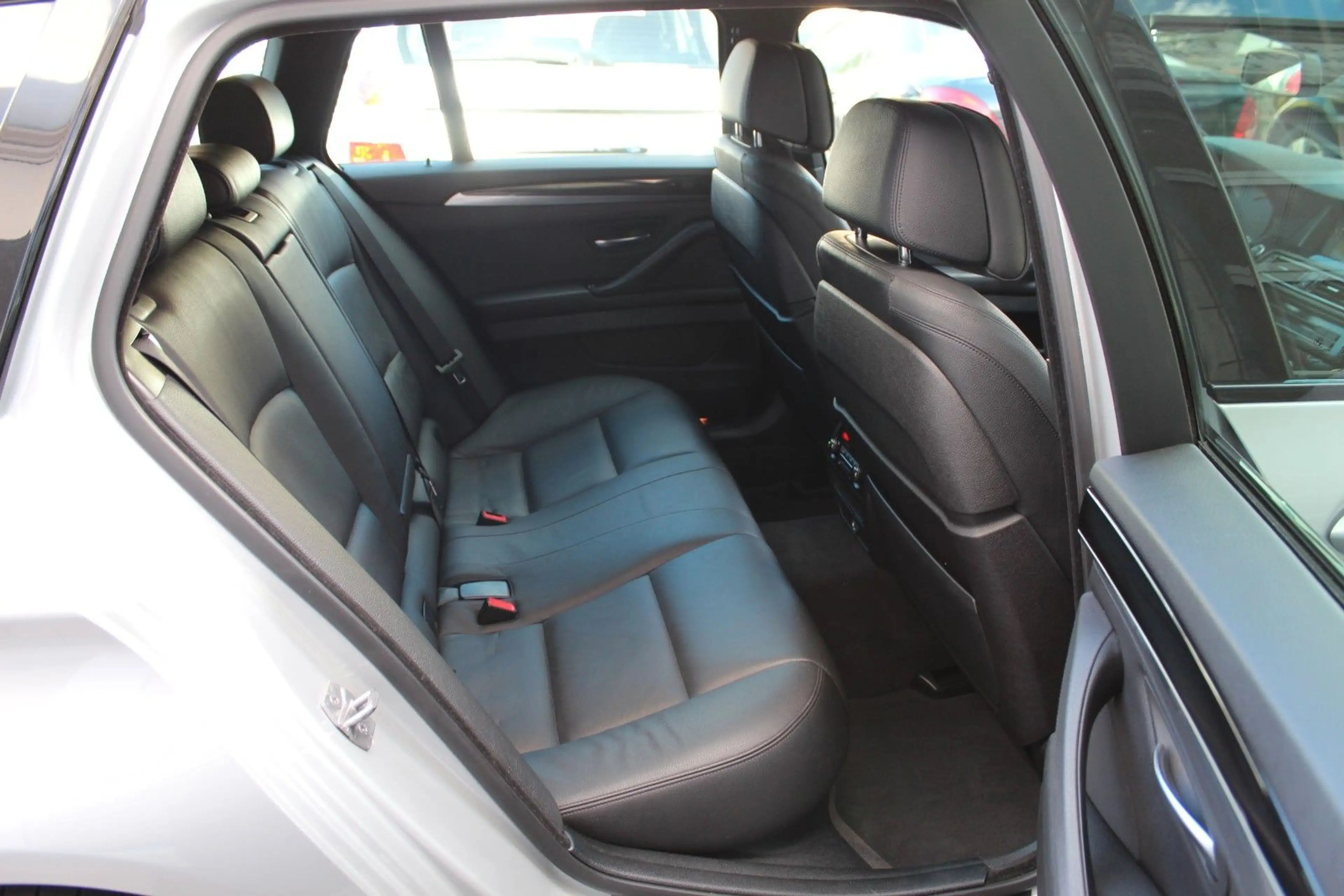 BMW 550 d T xDrive LED*Panorama*Standh.*HuD*H&K*ACC — photo 11