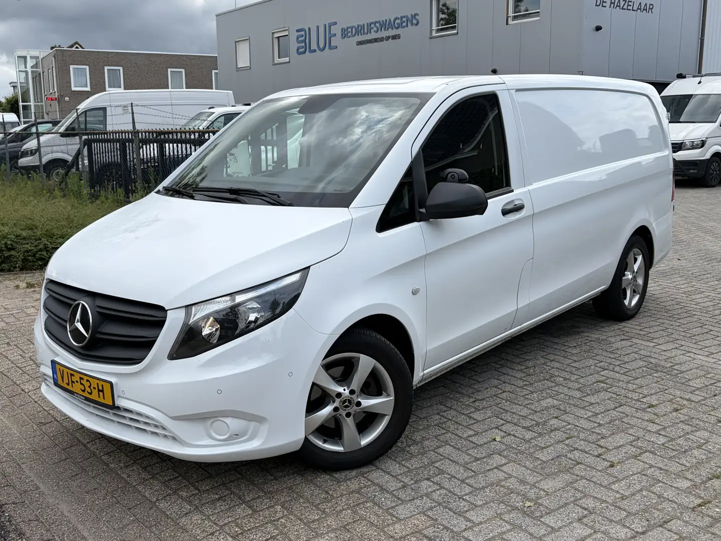 MERCEDES-BENZ Vito