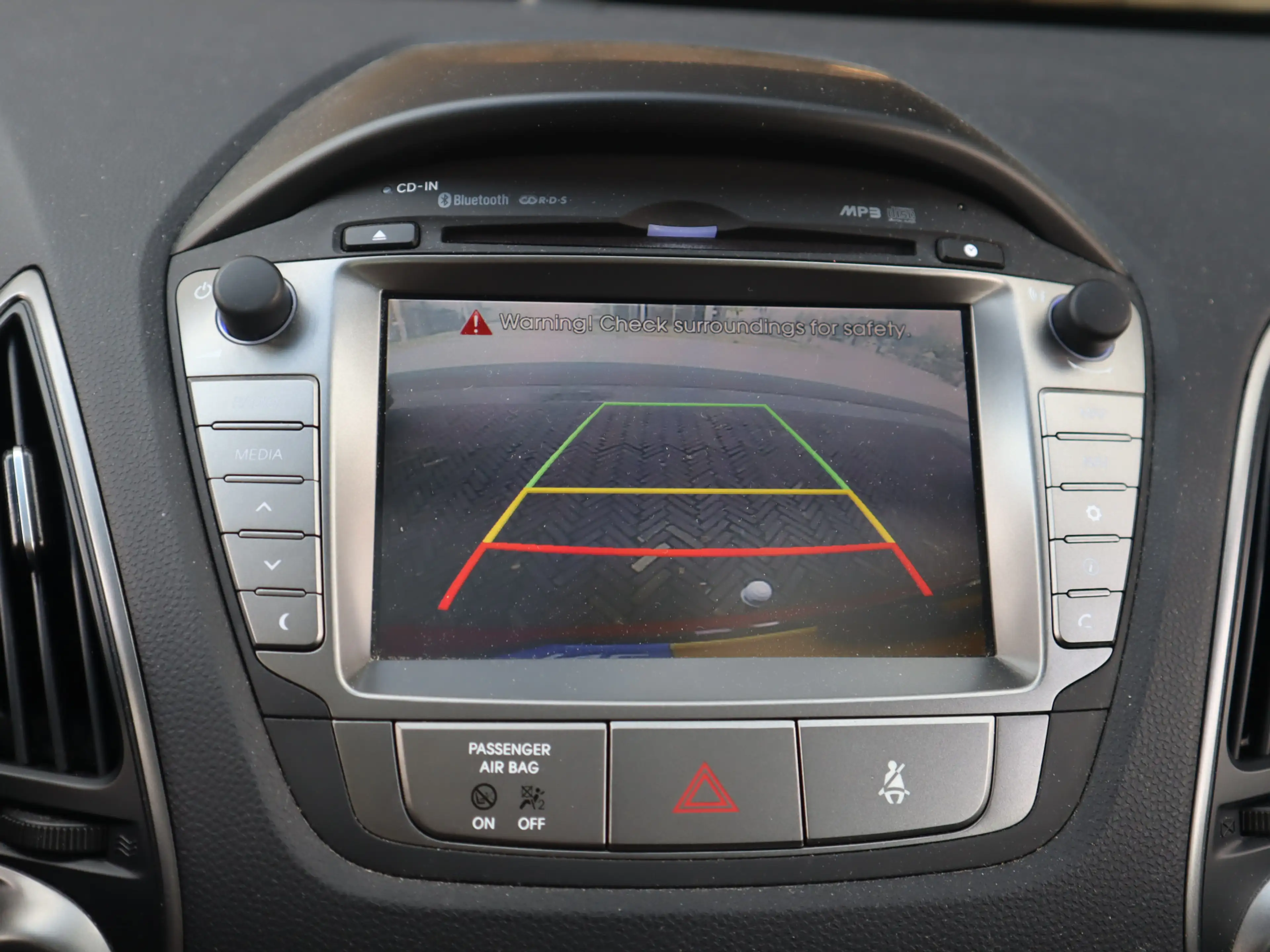 Hyundai iX35 2.0i i-Catcher / Leder / Trekhaak / Pano / Stoelve — photo 11