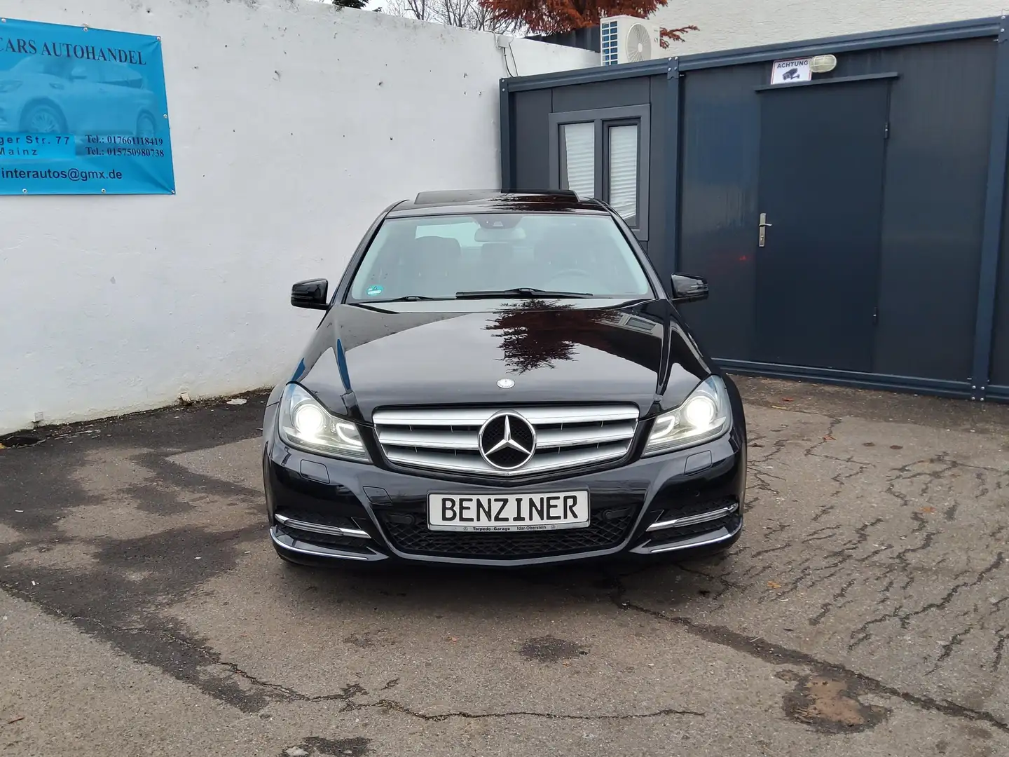Mercedes-Benz C 180 C-Klasse 7G-TRONIC Avantgarde Edition Noir - 1