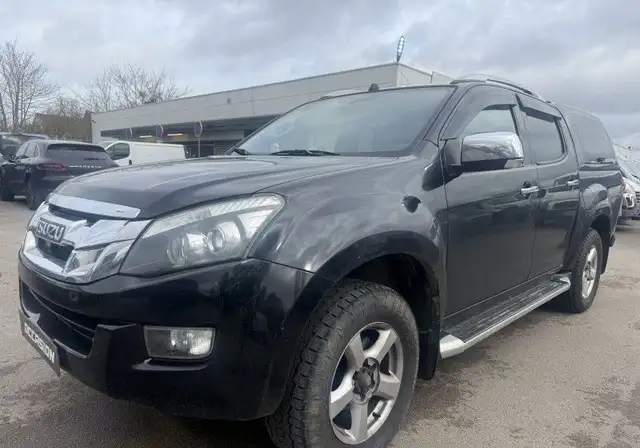 Isuzu D-Max 2.5 TD 163 SPACE SOLAR PLUS A-C 4X4 AUTOMATIC