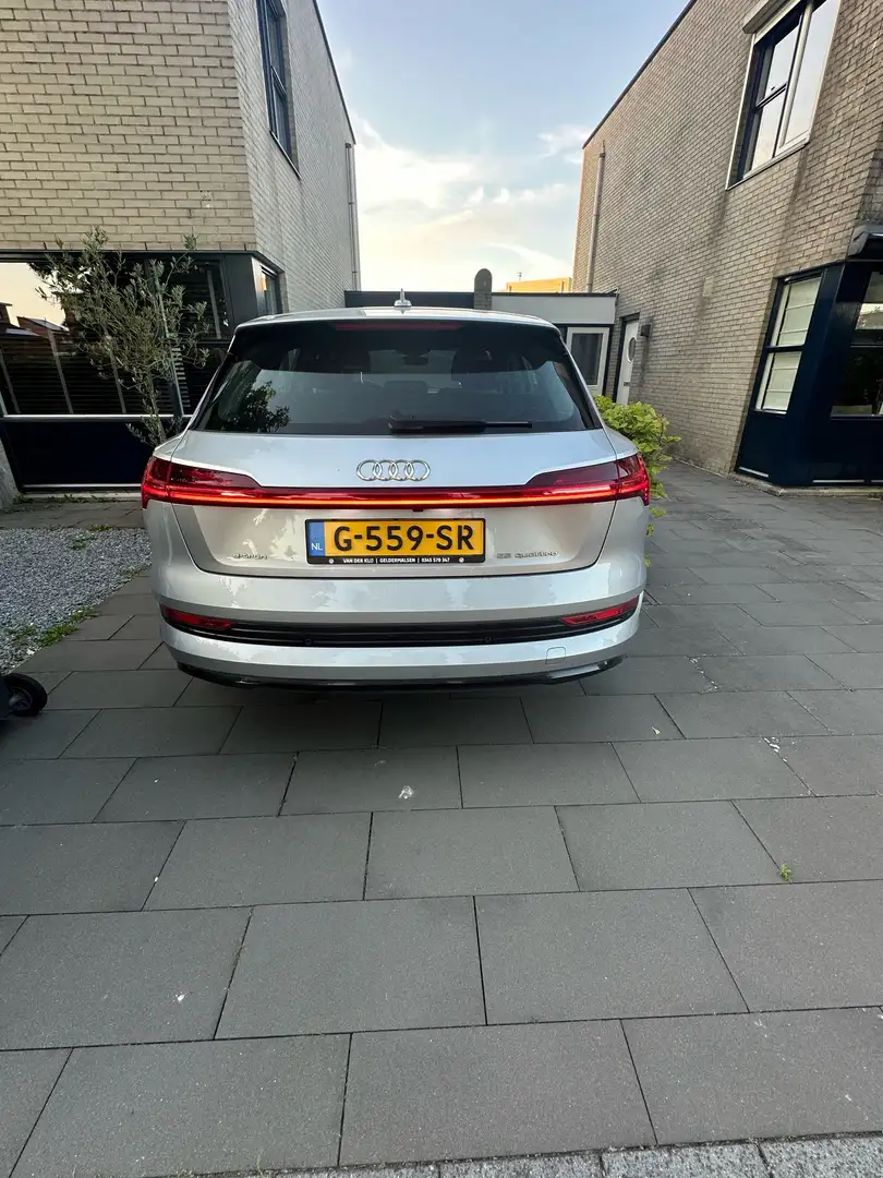 Audi e-tron 55 q. advanced Grey - 2