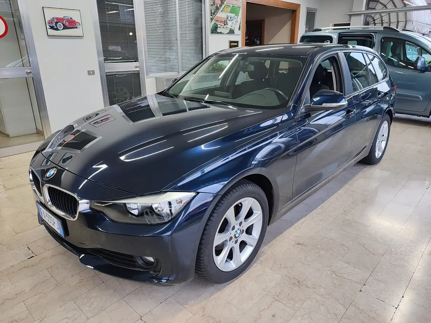 BMW 318 d Touring 4x4 xdrive *tagliandi ufficiali* Azul - 1