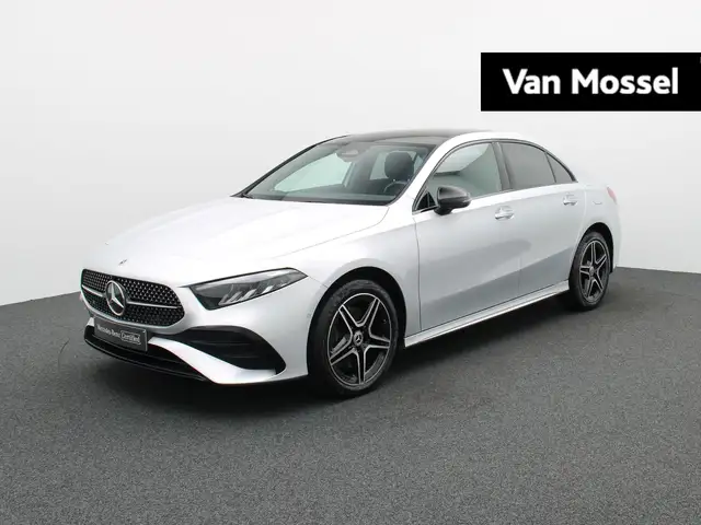 Mercedes-Benz A 250 e AMG Line Berline + CARPLAY + PANORAMISCH DAK + N