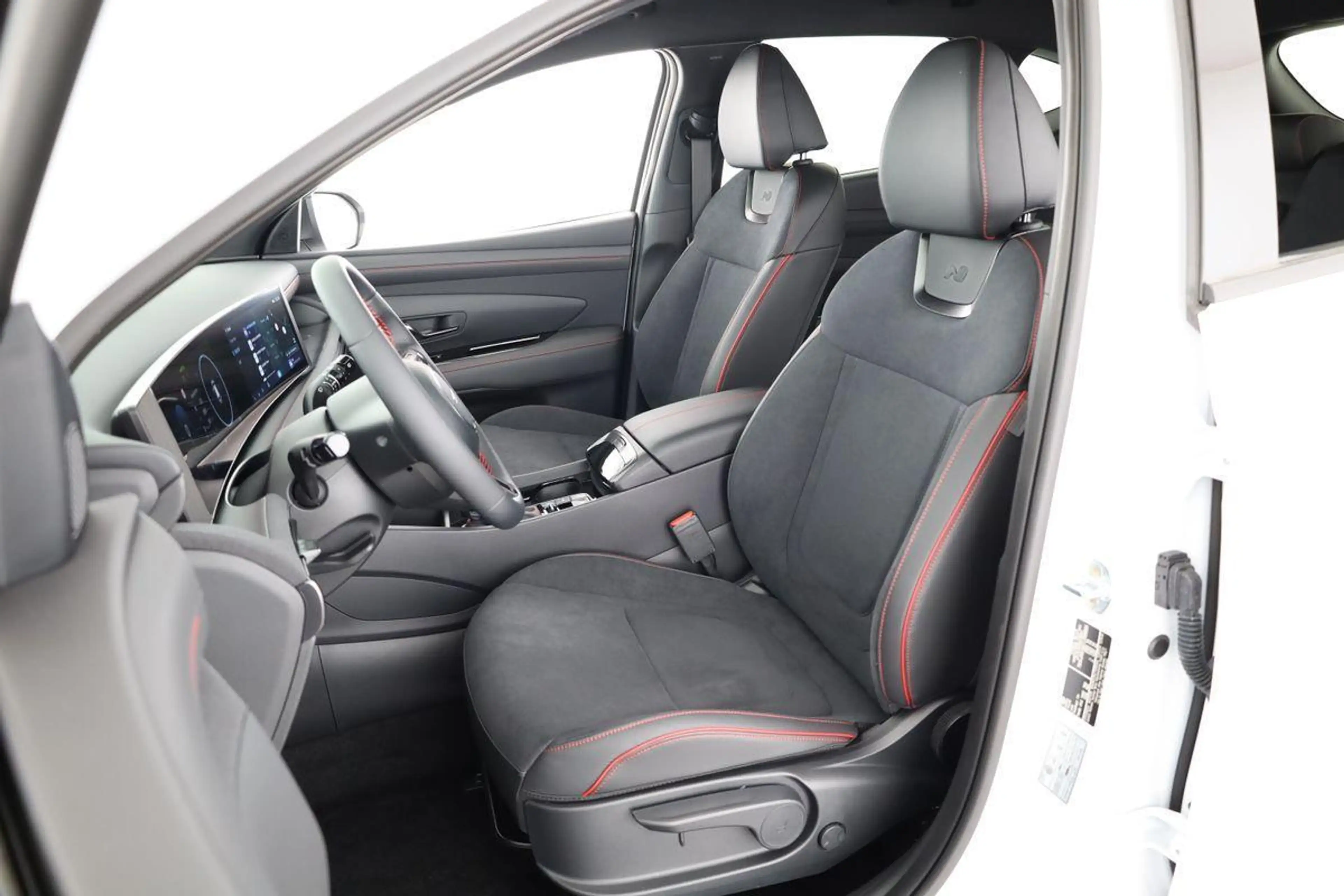 Hyundai TUCSON N Line 2WD 1.6 T-GDI DCT N-LINE, el. Klappe, Na... — photo 10