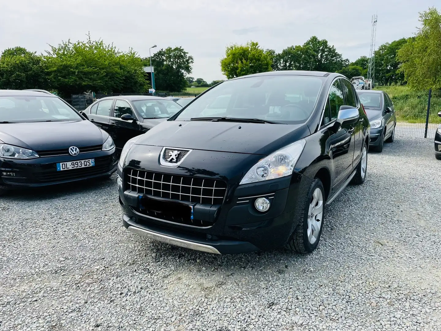 Peugeot 3008 1.6 HDi 16V 110ch  Premium Pack Noir - 2