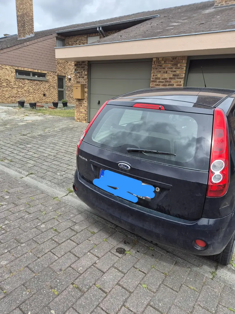 Ford Fiesta 1.6 Ghia - 2