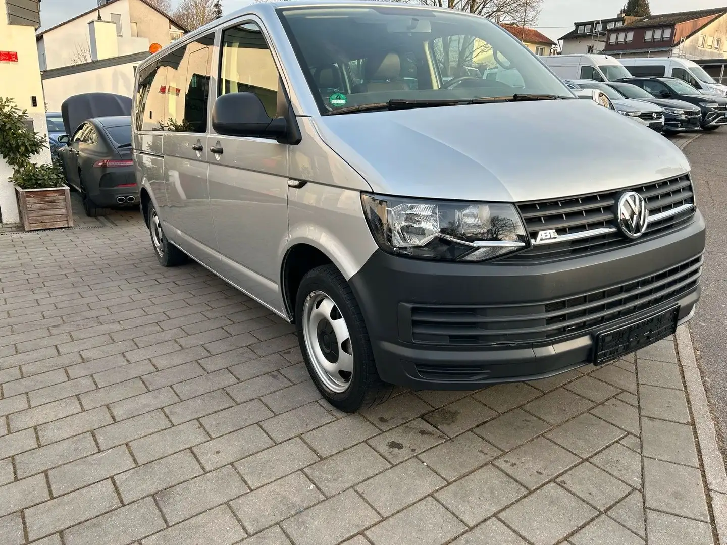 Volkswagen T6 Kombi T6 ABT e-Line 9-SITZER Automatik ELEKTRO Сірий - 1