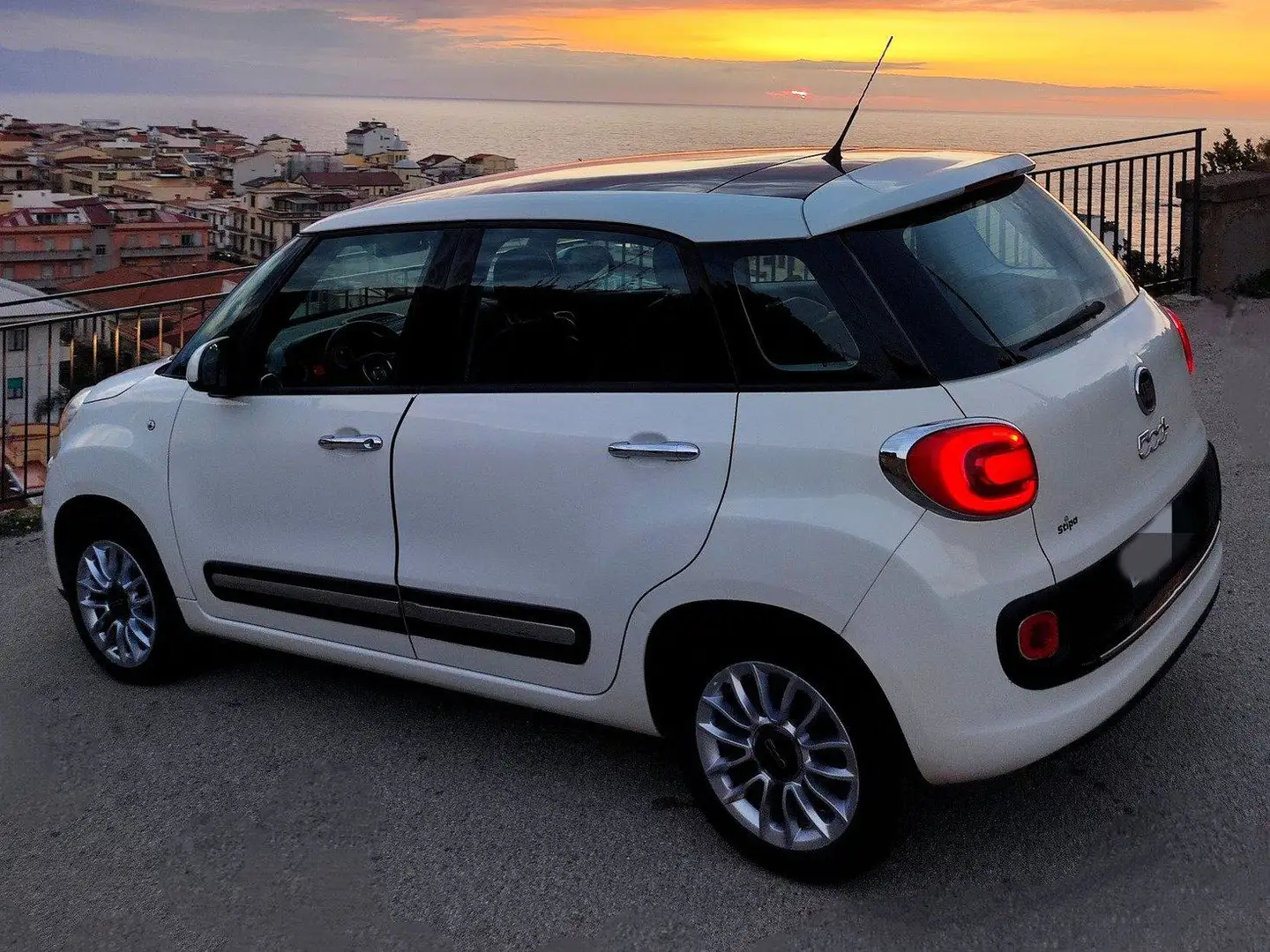 Fiat 500L 500L 1.3 mjt Lounge 85cv Wit - 1