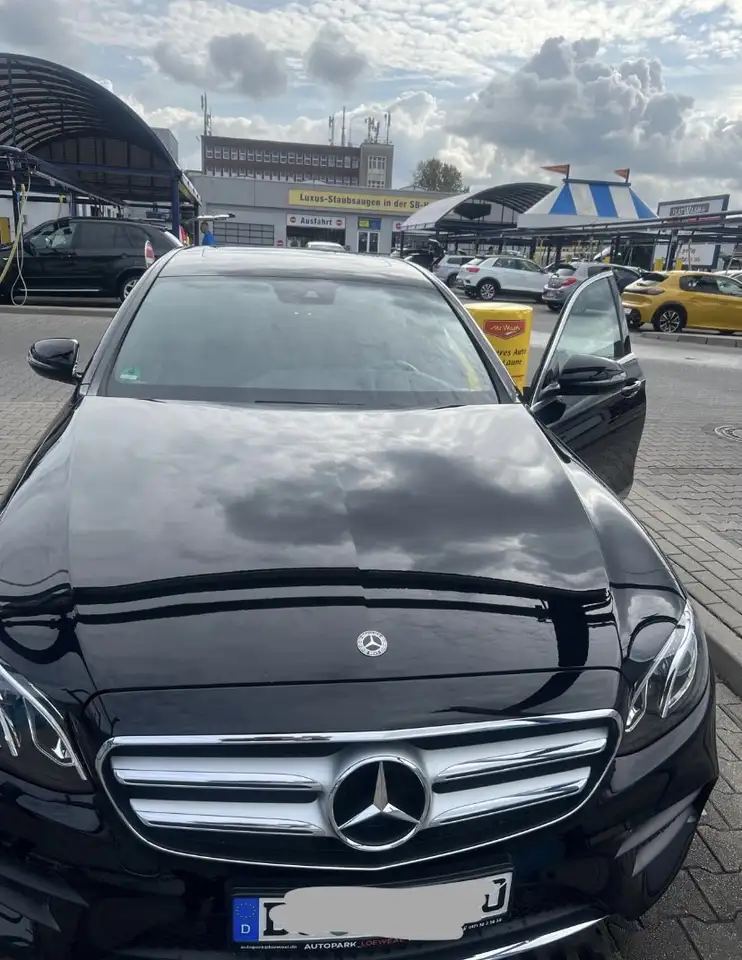 Mercedes-Benz E 200