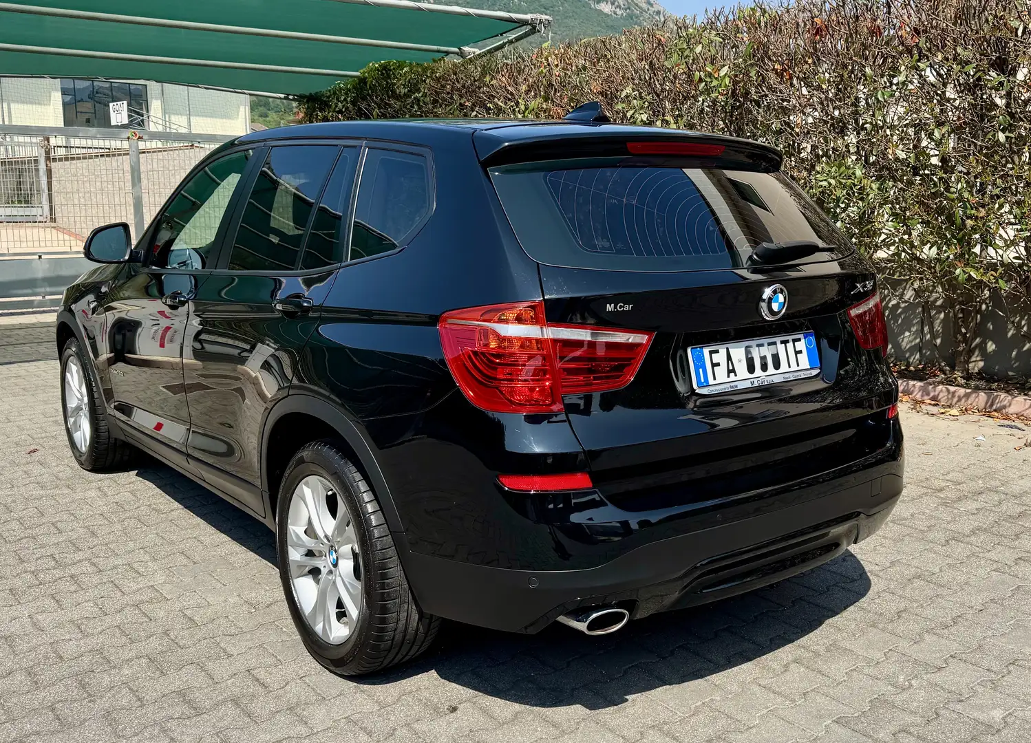 BMW X3 xdrive20d Business auto Nero - 2