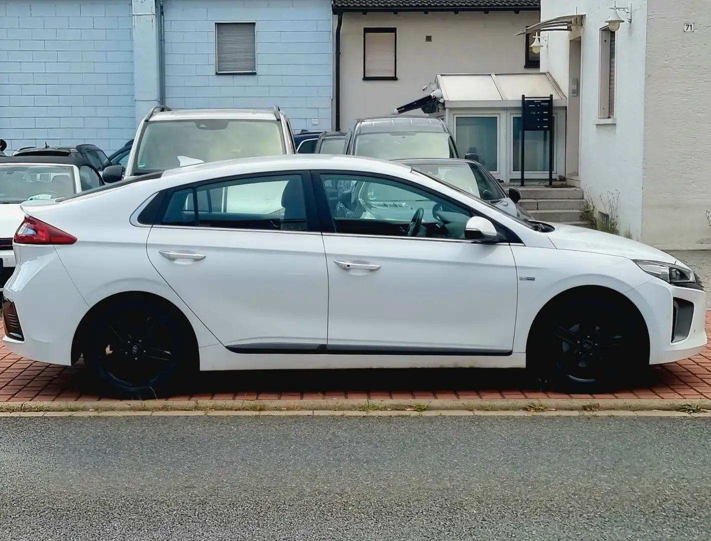Hyundai IONIQ Premi Hybrid 1H Spurverlasass Totenwink RF Alb - 2