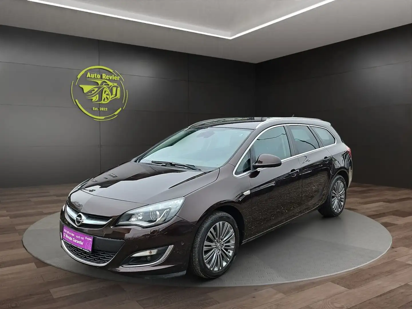 Opel Astra Sports Tourer Braun - 1
