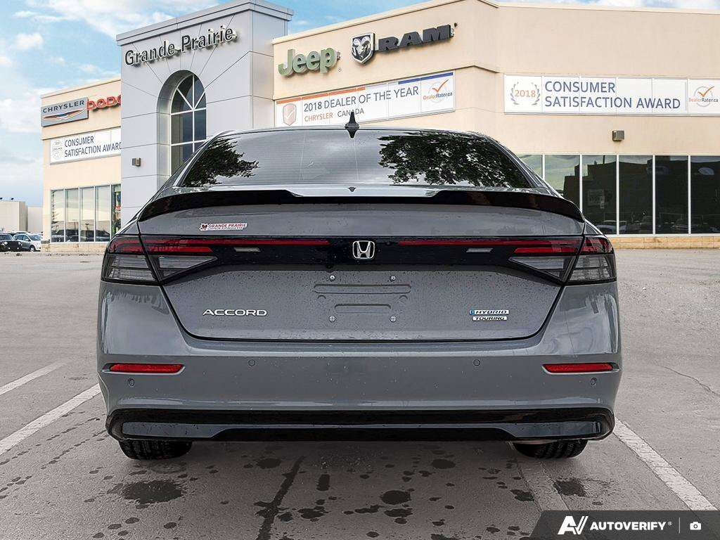 2025 Honda Accord Touring — снимка 1