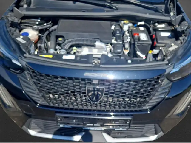 Peugeot 2008 view 8