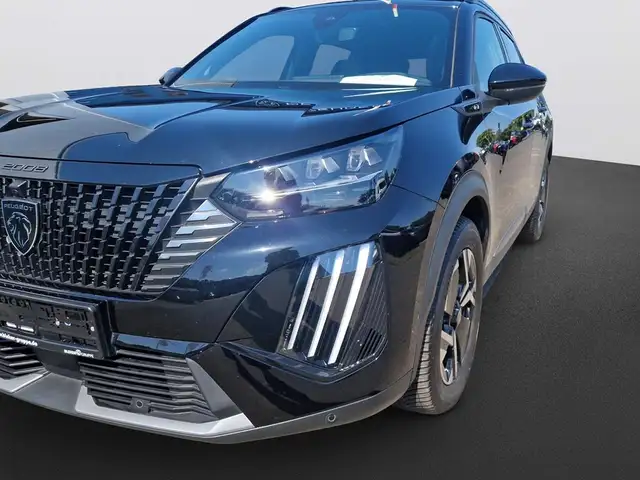 Peugeot 2008 view 11