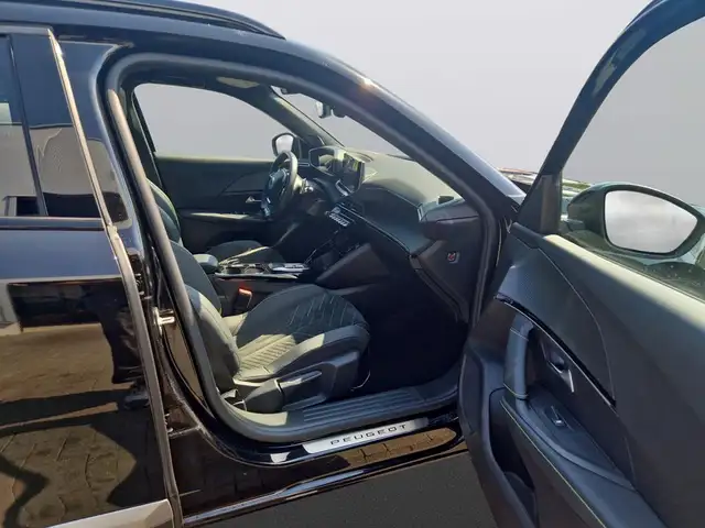 Peugeot 2008 view 13