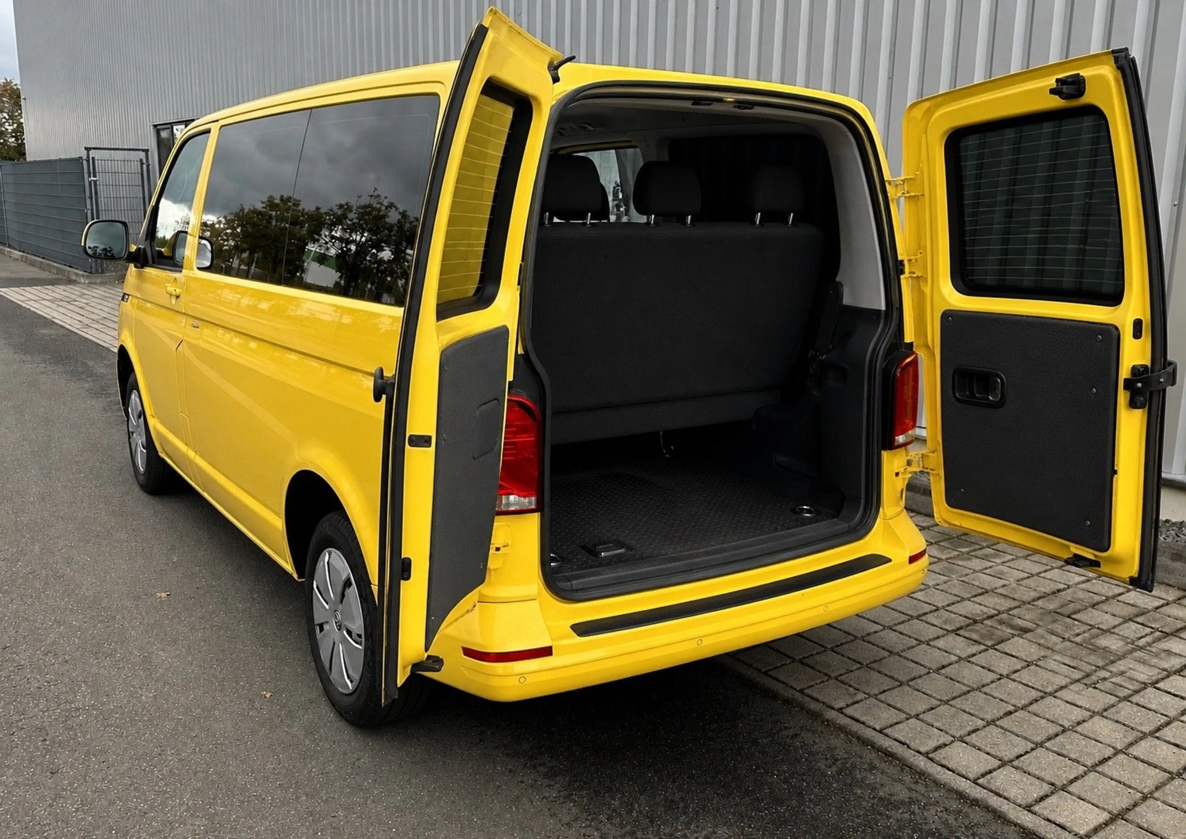 Volkswagen T6.1 Multivan 2,0 *150PS *LANG *INSP.+TÜV NEU *GARANTIE+FIN. — photo 6