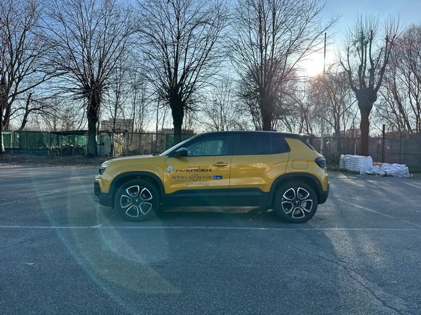 Jeep Avenger 1.2 Turbo Summit Giallo - 2