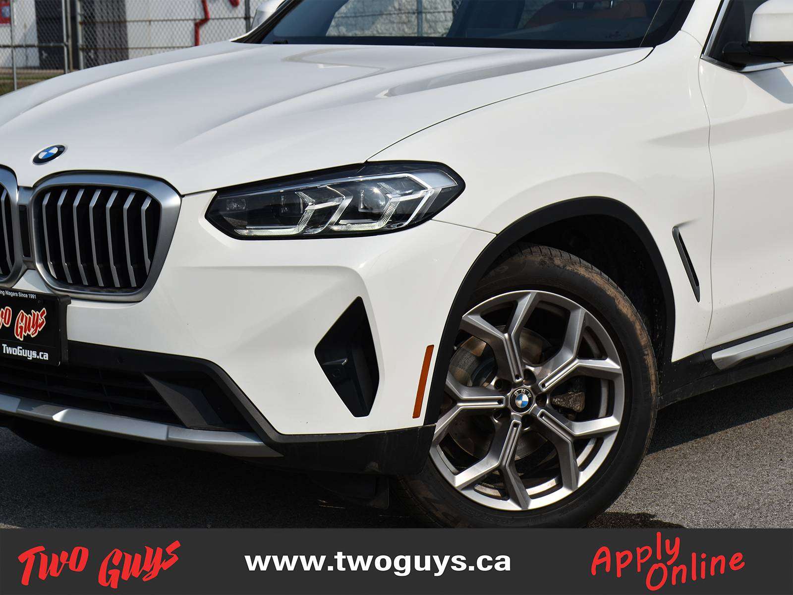 2023 BMW X3 xDrive30i | New Tires | Premium Essential Pkg | photo 2