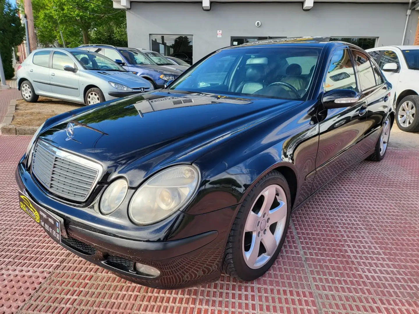 Mercedes-Benz E 200 CDI Negro - 2