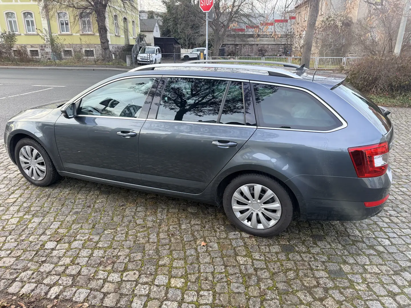 Skoda Octavia Style Gris - 2