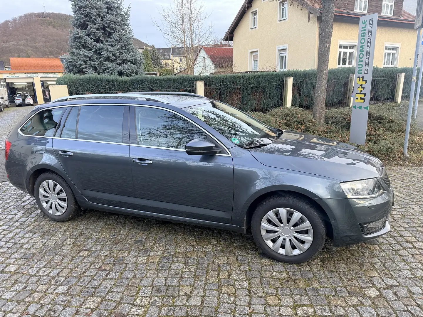 Skoda Octavia Style Gris - 1