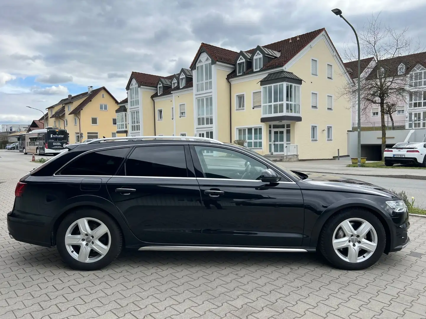 Audi A6 Allroad quattro 3.0 TDI Matrix LED AHK Leder Noir - 2