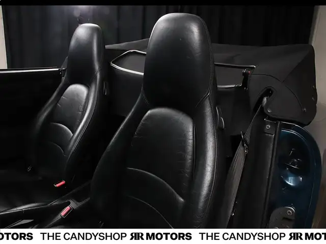 Porsche 993 911 993 Carrera Cabrio *Sonderfarbe_Amazonasgrü... Ansicht 17