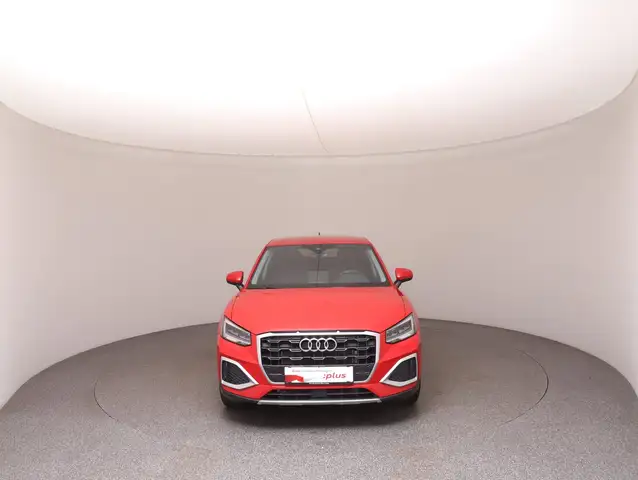 Audi Q2 view 3