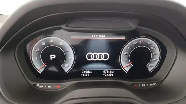 Audi Q2 view 15