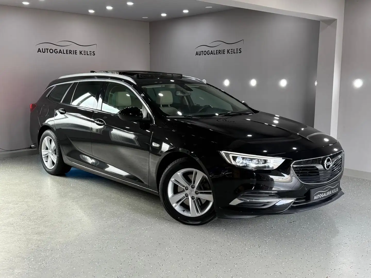 Opel Insignia B Innovation Autom.LEDER*NAVI*PANO*STER Schwarz - 1