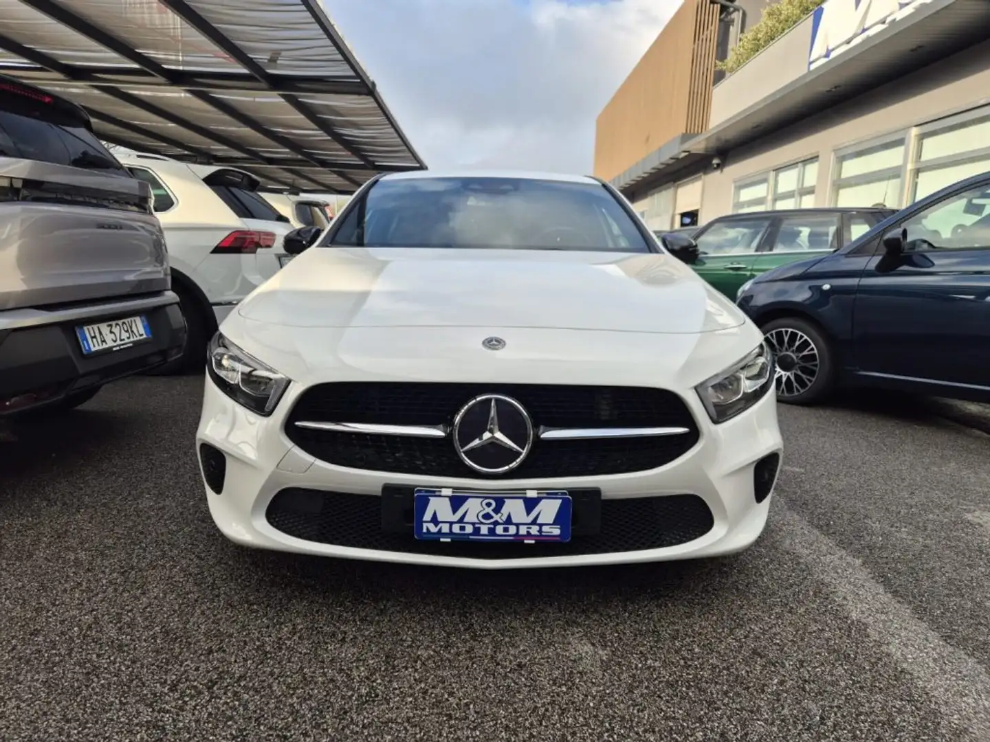Mercedes-Benz A 180 d Automatic Sport #CERCHI AMG #PACK NIGHT Blanc - 2
