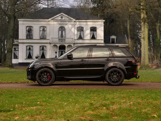 Land Rover Range Rover Sport P400e HSE | Pano-dak | Head-up | Meridian | 1e eig