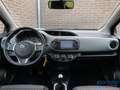 Toyota Yaris 1.0 VVT-i Aspiration Airco/Navigatie/Camera/Blueto Zwart - thumbnail 7