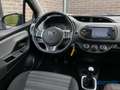 Toyota Yaris 1.0 VVT-i Aspiration Airco/Navigatie/Camera/Blueto Zwart - thumbnail 8