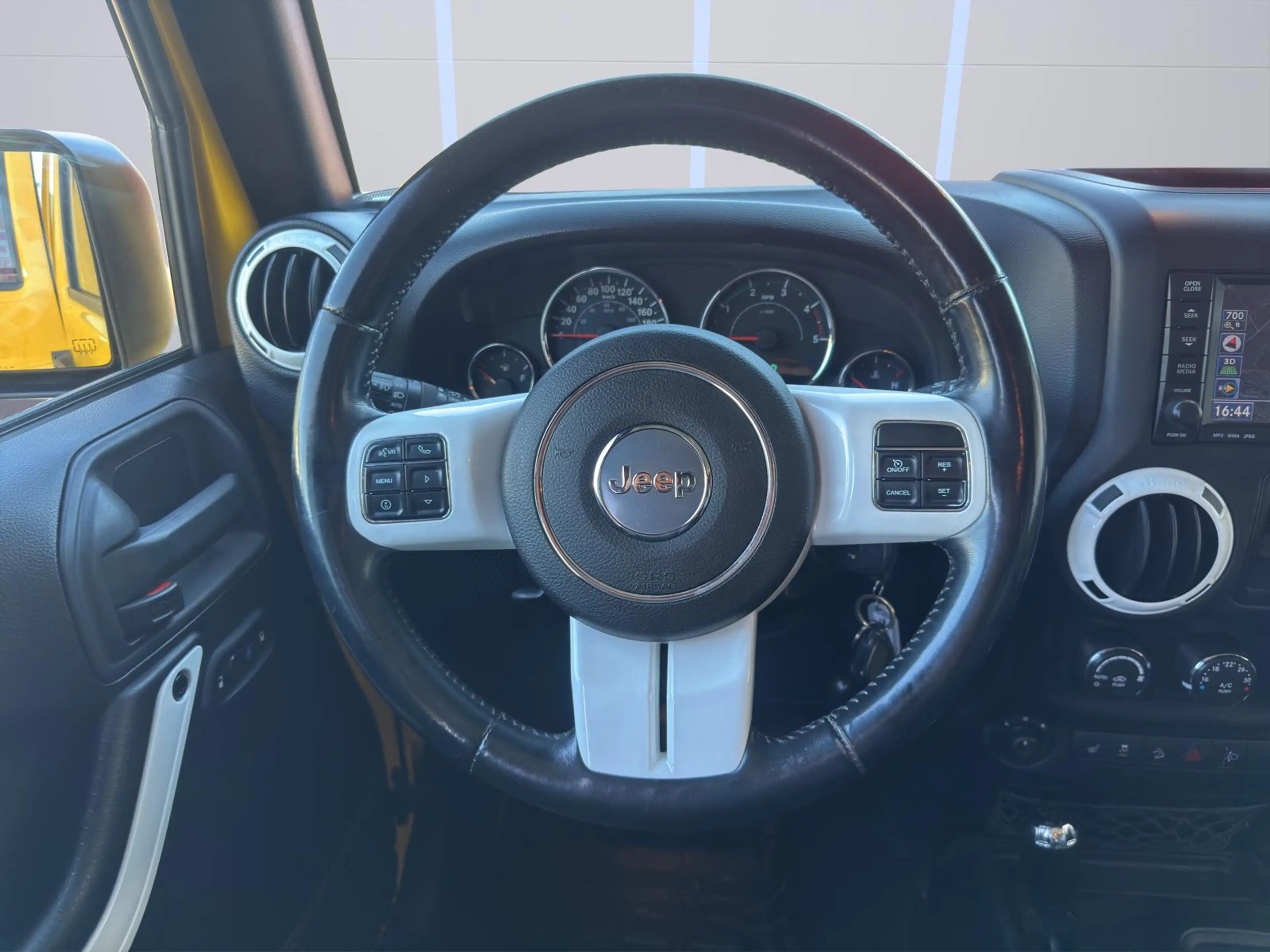Jeep Wrangler SAHARA/Mountain X AEV WINDE BF GOODRICH LED XENON — photo 23