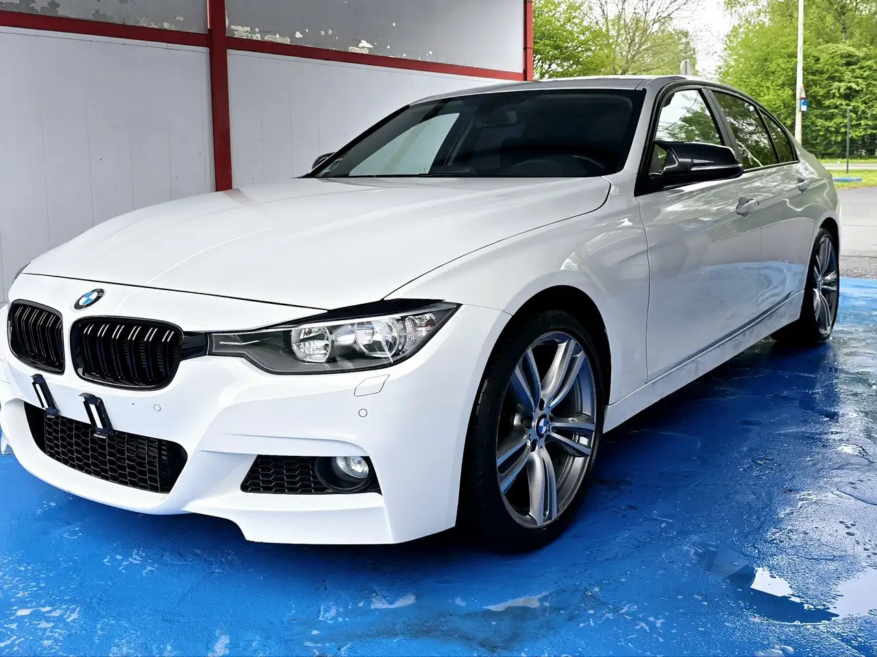 BMW 320