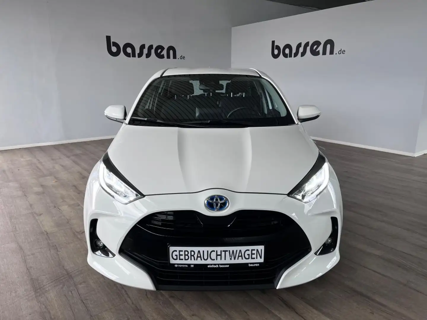 Toyota Yaris Hybrid 1.5 VVT-i Team Deutschland Bianco - 1