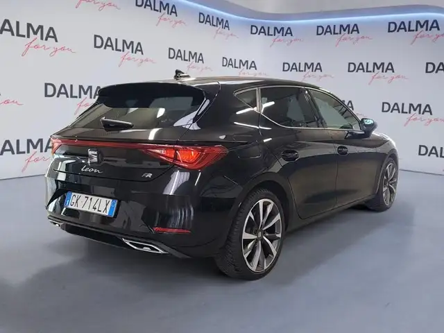 Seat Leon view 5