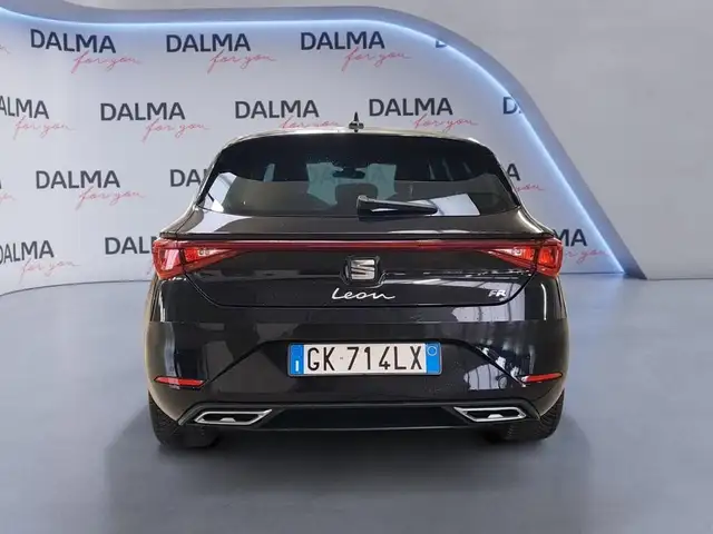 Seat Leon view 4